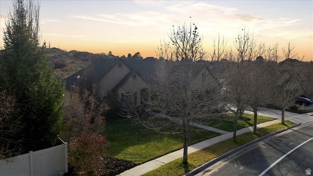 512 E RIDGE DR, Alpine, UT 84004