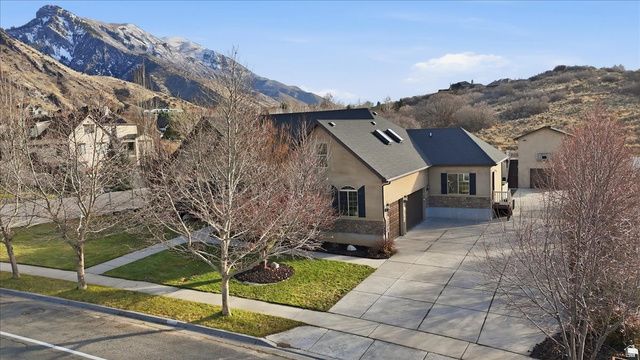 512 E RIDGE DR, Alpine, UT 84004