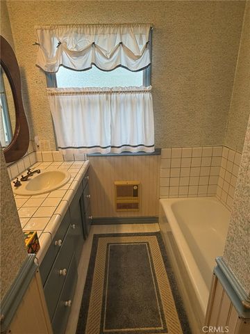 2857 RADNOR Avenue, Long Beach, CA 90815
