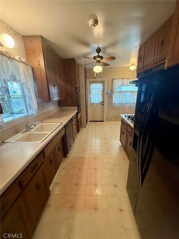 2857 RADNOR Avenue, Long Beach, CA 90815
