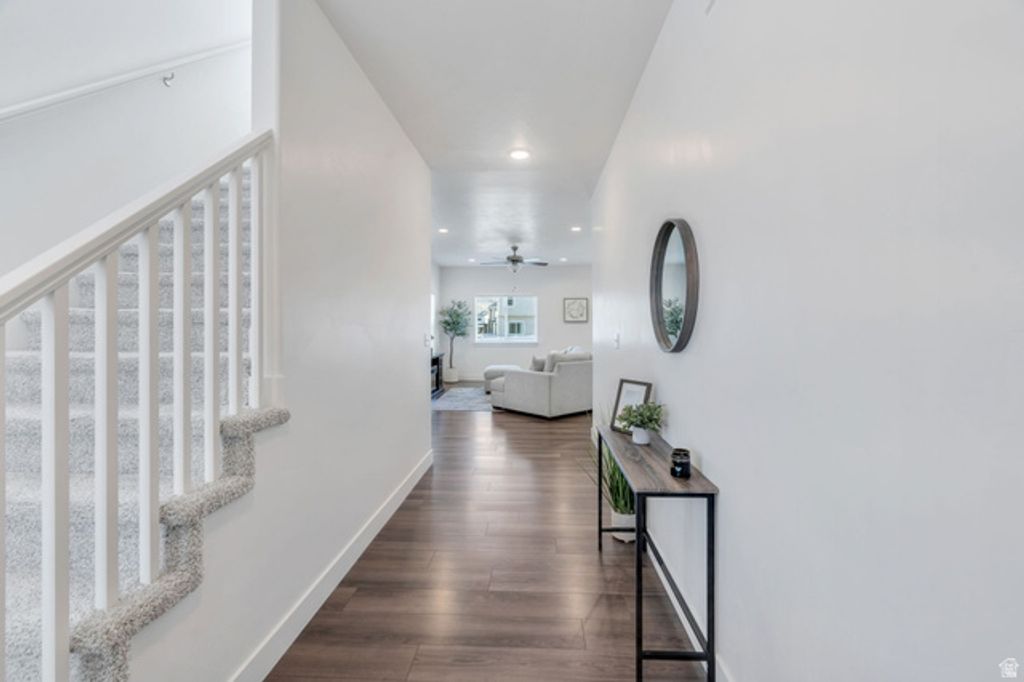 Image 13 of property listing at 7295 N GREEN PASTURE LN, Eagle Mountain, UT 84005