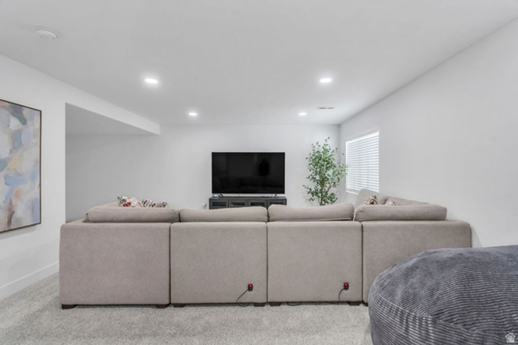 Image 23 of property listing at 7295 N GREEN PASTURE LN, Eagle Mountain, UT 84005