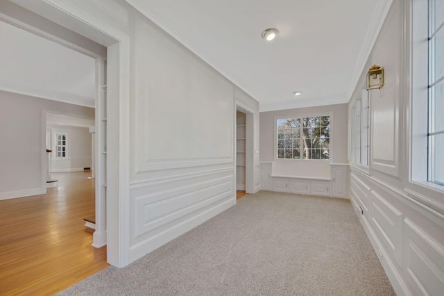 2732 Zenith Avenue N, Robbinsdale, MN 55422