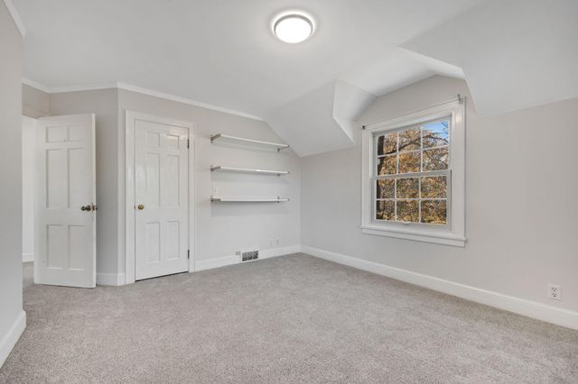 2732 Zenith Avenue N, Robbinsdale, MN 55422