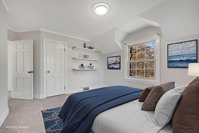 2732 Zenith Avenue N, Robbinsdale, MN 55422