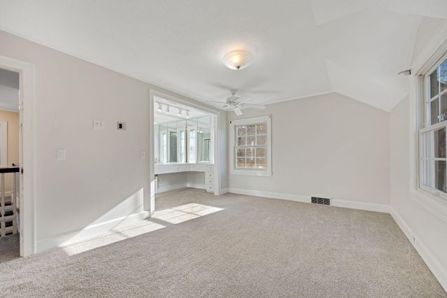 2732 Zenith Avenue N, Robbinsdale, MN 55422