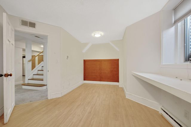 2732 Zenith Avenue N, Robbinsdale, MN 55422