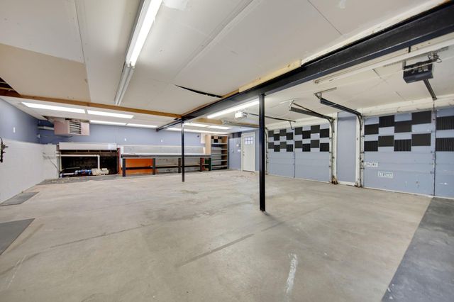 2732 Zenith Avenue N, Robbinsdale, MN 55422