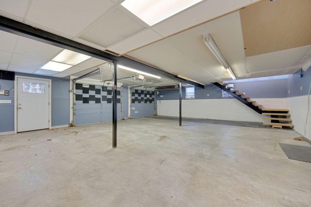 2732 Zenith Avenue N, Robbinsdale, MN 55422