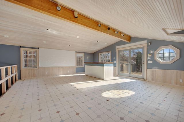 2732 Zenith Avenue N, Robbinsdale, MN 55422