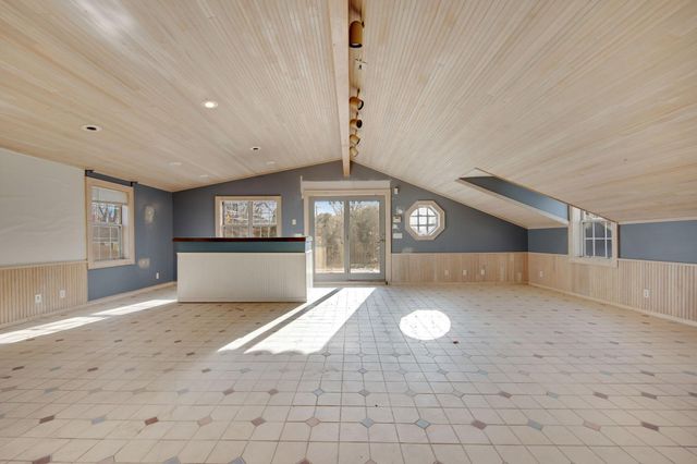 2732 Zenith Avenue N, Robbinsdale, MN 55422