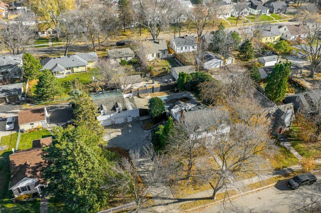 2732 Zenith Avenue N, Robbinsdale, MN 55422