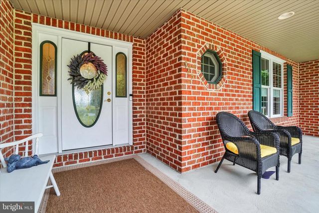 985 DETWILER DR, York, PA 17404