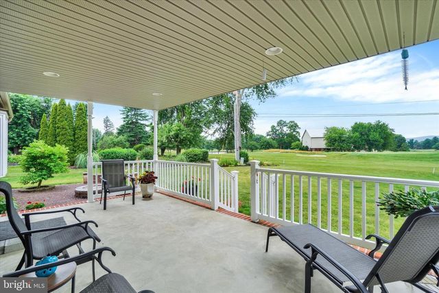 985 DETWILER DR, York, PA 17404