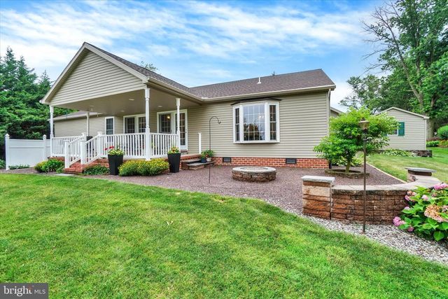 985 DETWILER DR, York, PA 17404