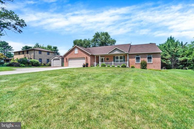 985 DETWILER DR, York, PA 17404