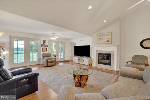 985 DETWILER DR, York, PA 17404