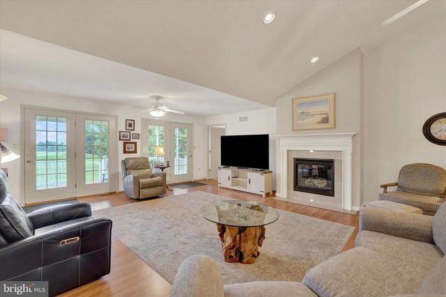 985 DETWILER DR, York, PA 17404
