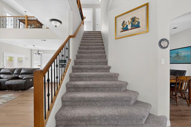 6316 Calle Tesoro NW, Albuquerque, NM 87114