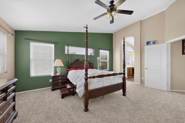 6316 Calle Tesoro NW, Albuquerque, NM 87114