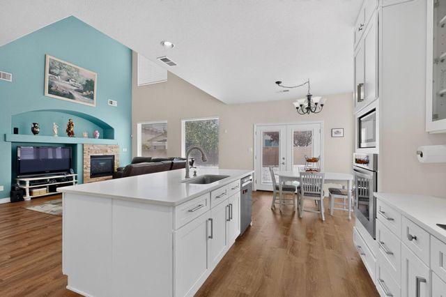 6316 Calle Tesoro NW, Albuquerque, NM 87114
