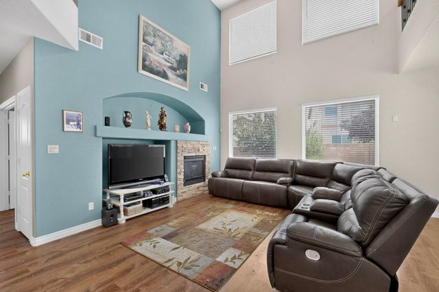 6316 Calle Tesoro NW, Albuquerque, NM 87114