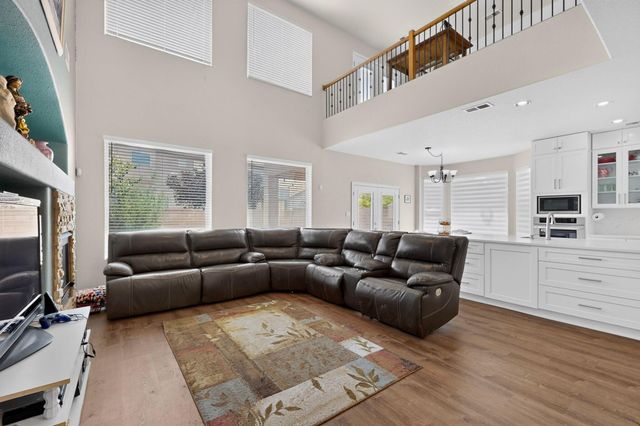 6316 Calle Tesoro NW, Albuquerque, NM 87114