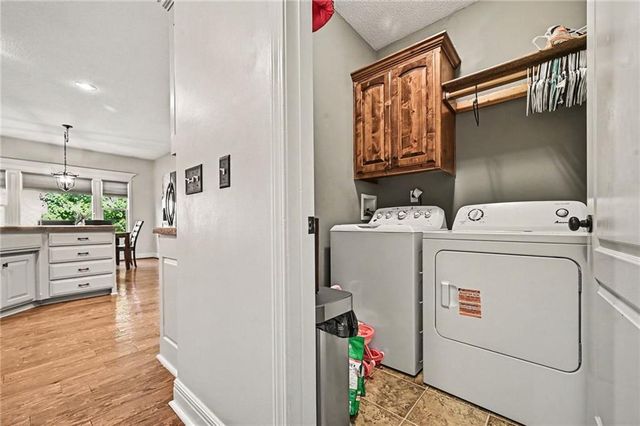704 Crestridge Drive, Kearney, MO 64060