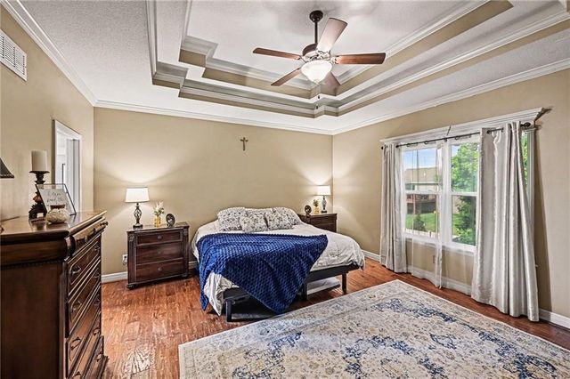 704 Crestridge Drive, Kearney, MO 64060