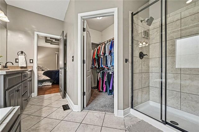 704 Crestridge Drive, Kearney, MO 64060