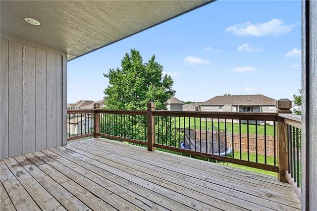 704 Crestridge Drive, Kearney, MO 64060