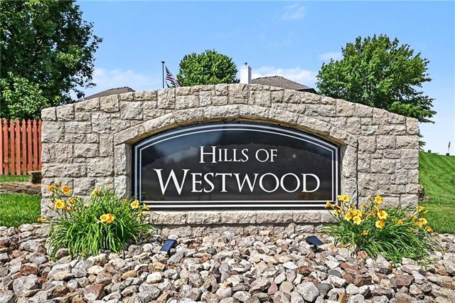 704 Crestridge Drive, Kearney, MO 64060