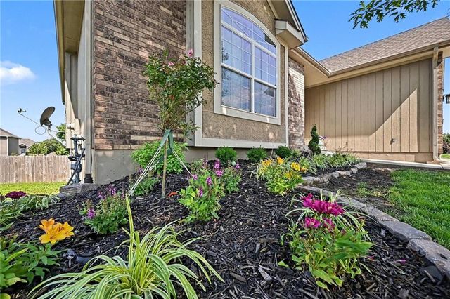 704 Crestridge Drive, Kearney, MO 64060
