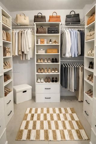 244 Biscayne Blvd 1605, Miami, FL 33132