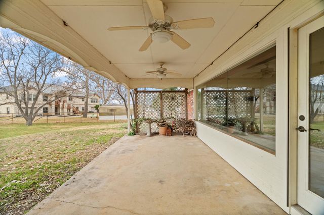 104 Live Oak, Tow, TX 78672