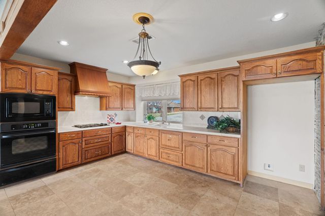 104 Live Oak, Tow, TX 78672