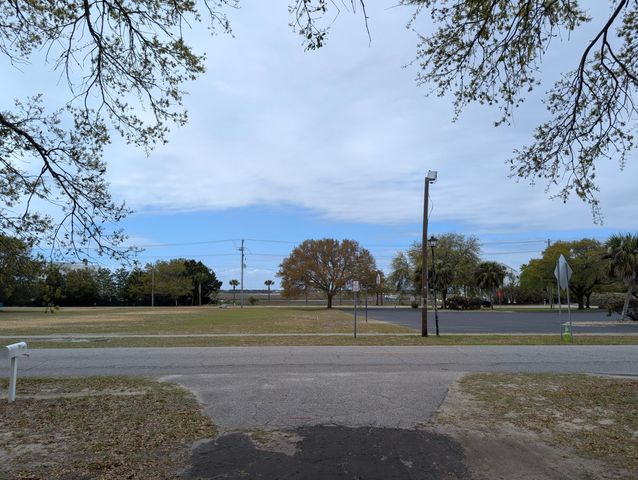 3121 Middle Street, Sullivans Island, SC 29482