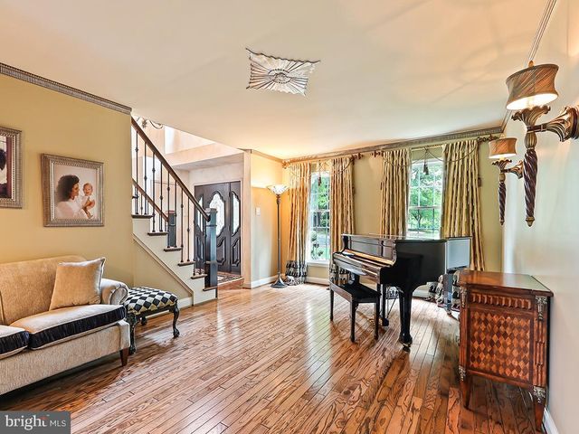 302 MALLARD LN, Langhorne, PA 19047