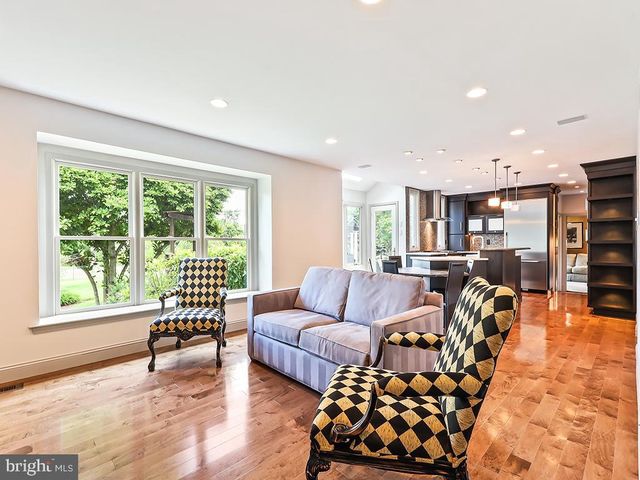 302 MALLARD LN, Langhorne, PA 19047