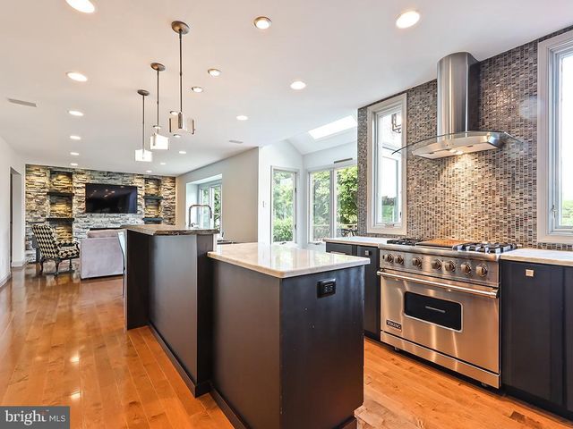 302 MALLARD LN, Langhorne, PA 19047