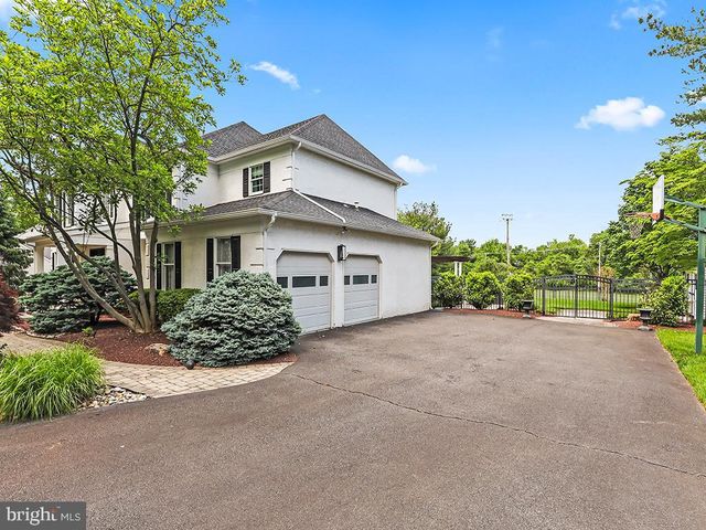 302 MALLARD LN, Langhorne, PA 19047
