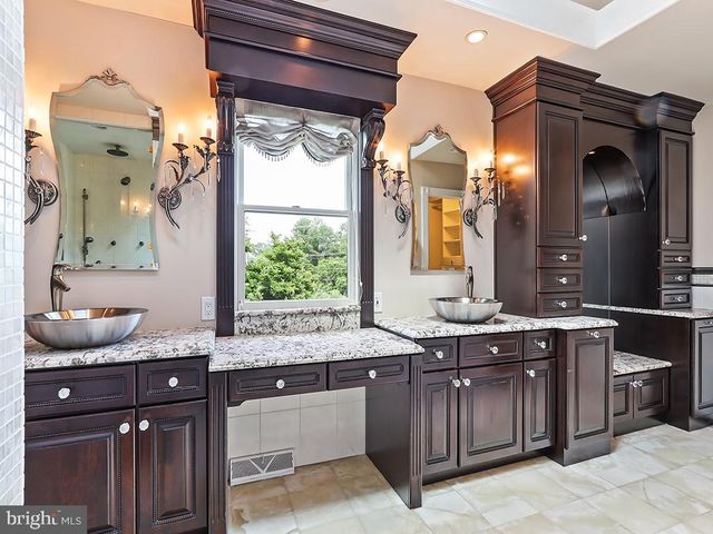 302 MALLARD LN, Langhorne, PA 19047