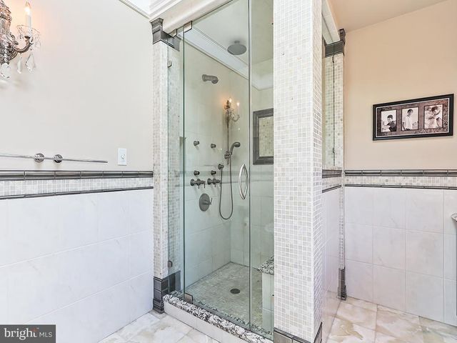 302 MALLARD LN, Langhorne, PA 19047