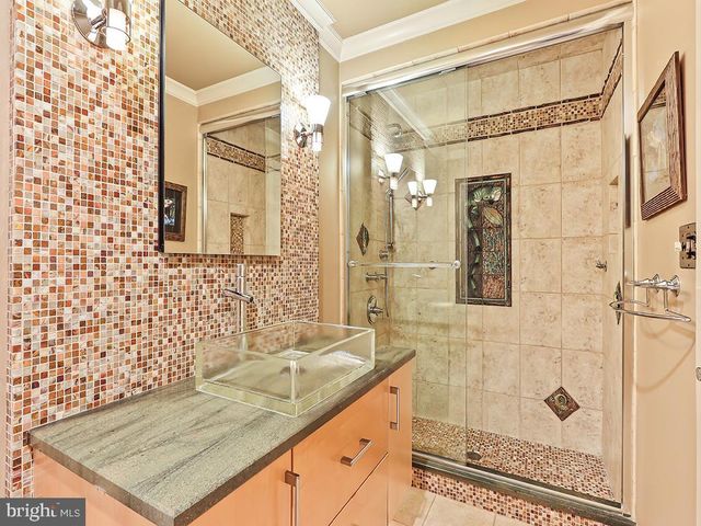 302 MALLARD LN, Langhorne, PA 19047