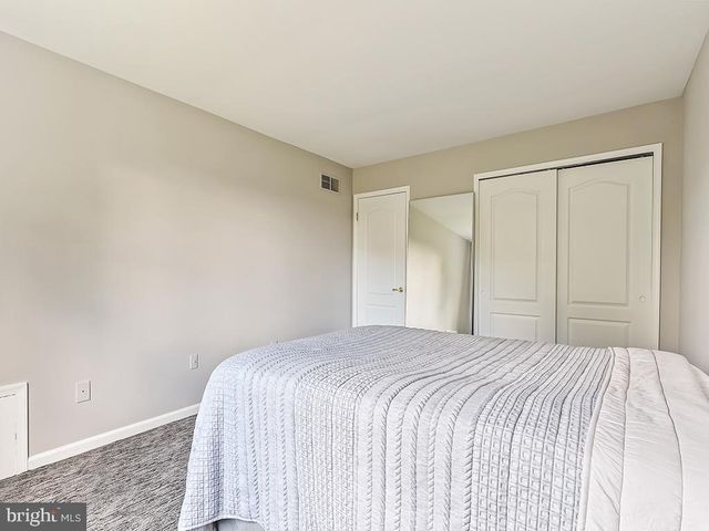 302 MALLARD LN, Langhorne, PA 19047