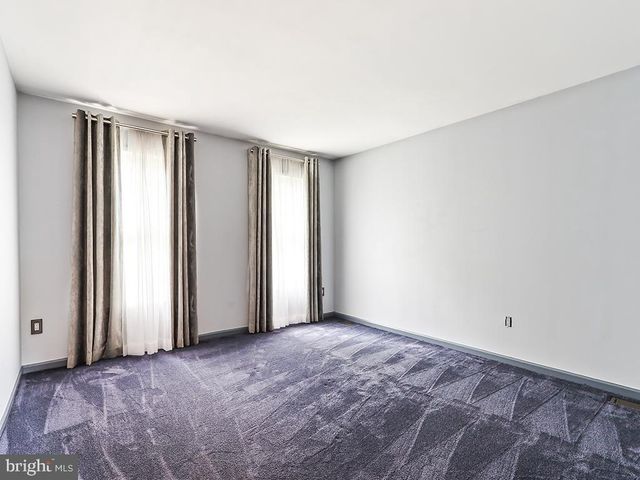 302 MALLARD LN, Langhorne, PA 19047
