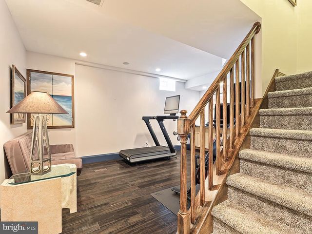 302 MALLARD LN, Langhorne, PA 19047