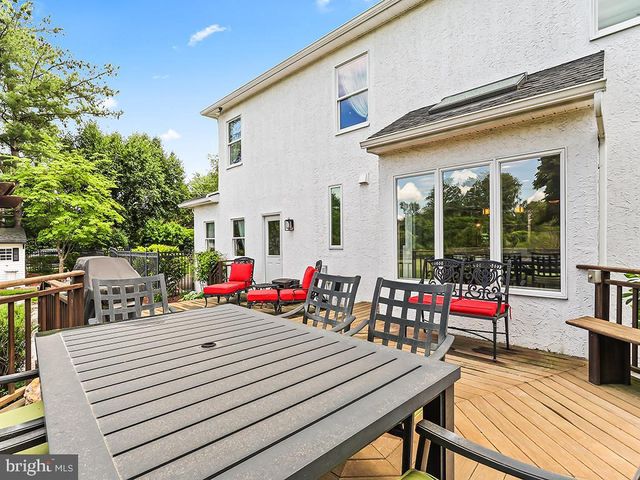 302 MALLARD LN, Langhorne, PA 19047