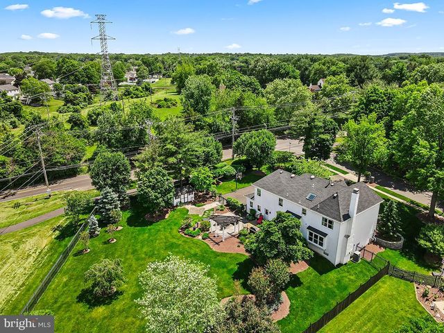302 MALLARD LN, Langhorne, PA 19047