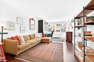520 E 72nd St Apt 3G, New York City, NY 10021